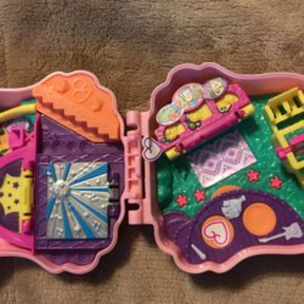 2019 POLLY POCKET LLAMA MUSIC PARTY COMPACT #GKJ50. THIS IS THE PLAYSET ONL - Picture 3 of 3